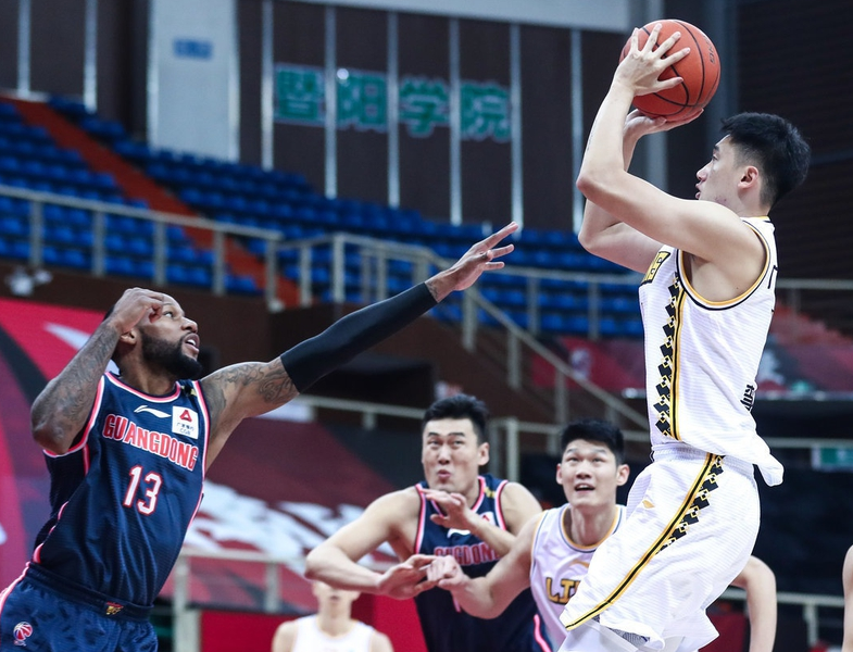 乐竟体育入口-广东宏远战胜山西龙泉，成功杀入总决赛